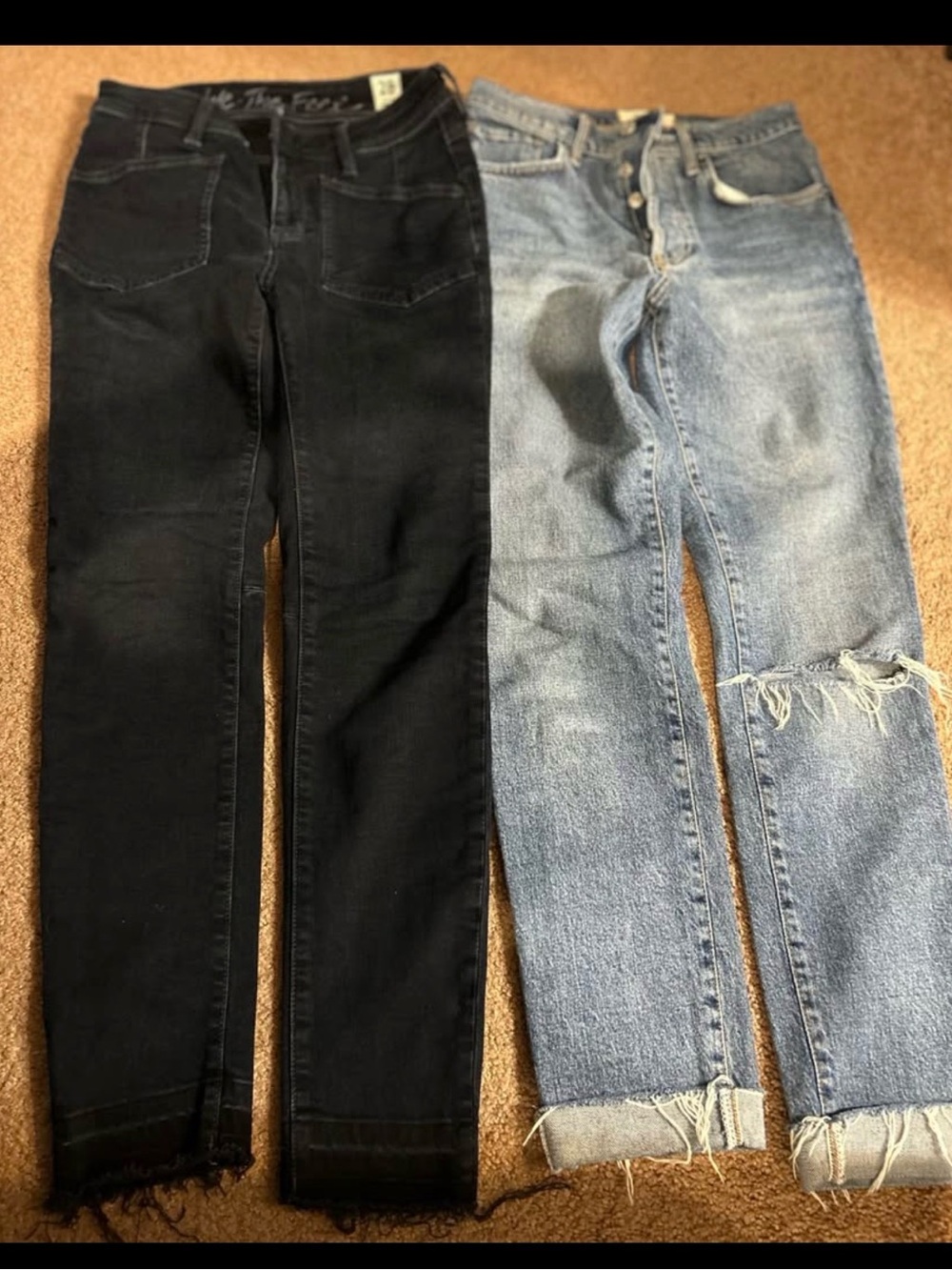 We the Free -2 Pair Denim Bundle - Black Skinny & Light Washed Distressed Jeans